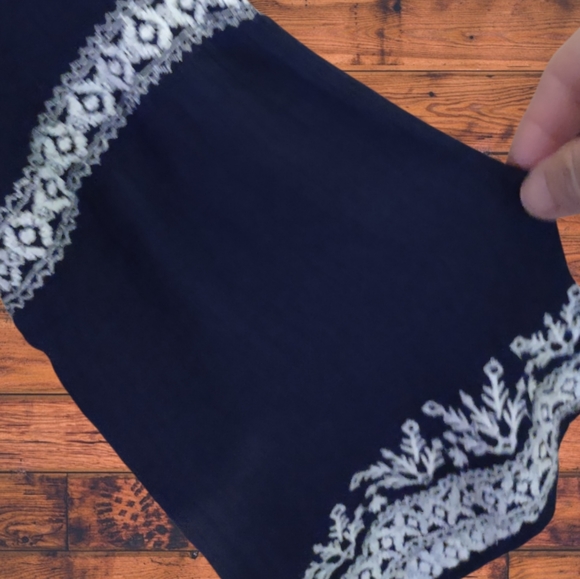 Off the Shoulders Blouse - Picture 3 of 4